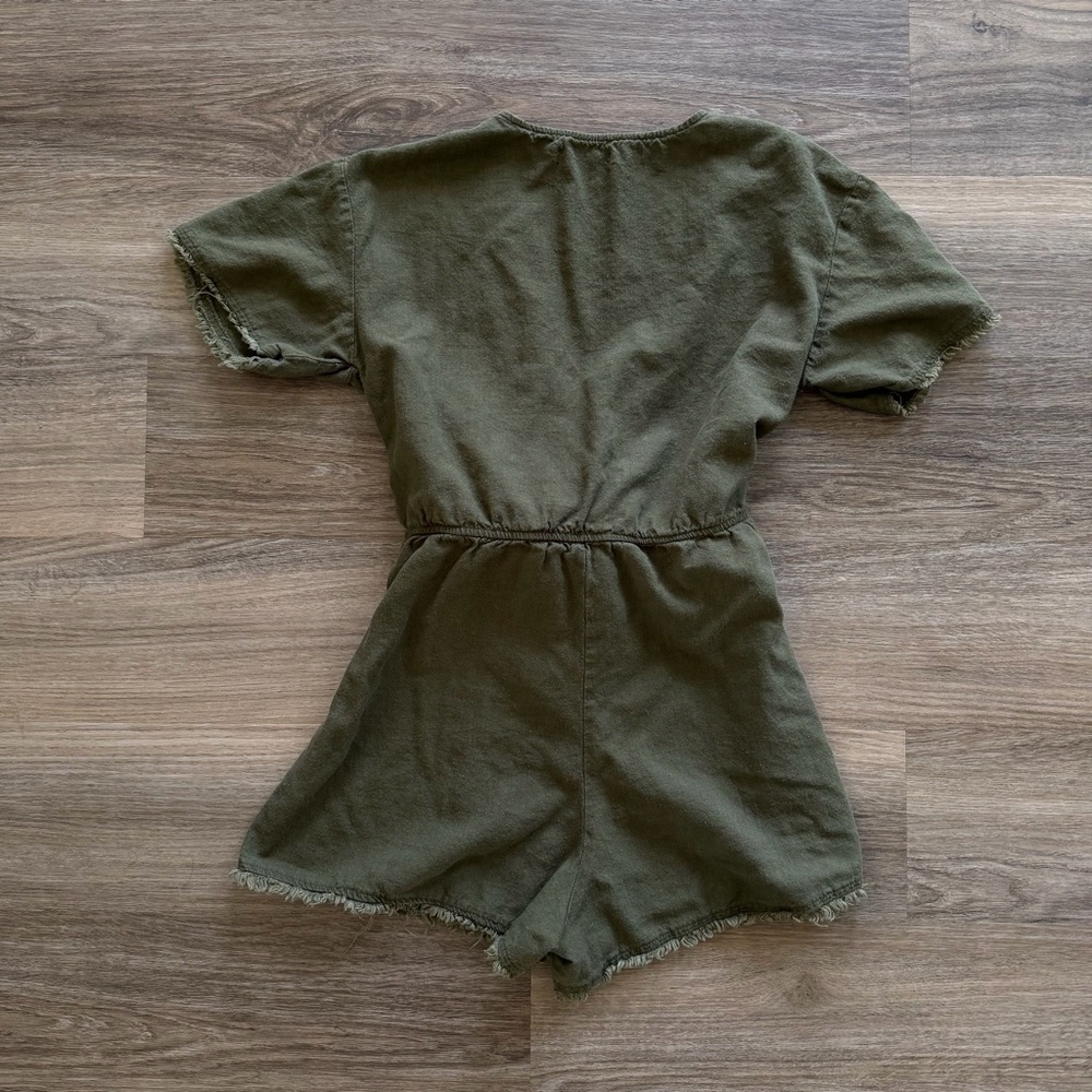 Romper - Picture 6 of 6